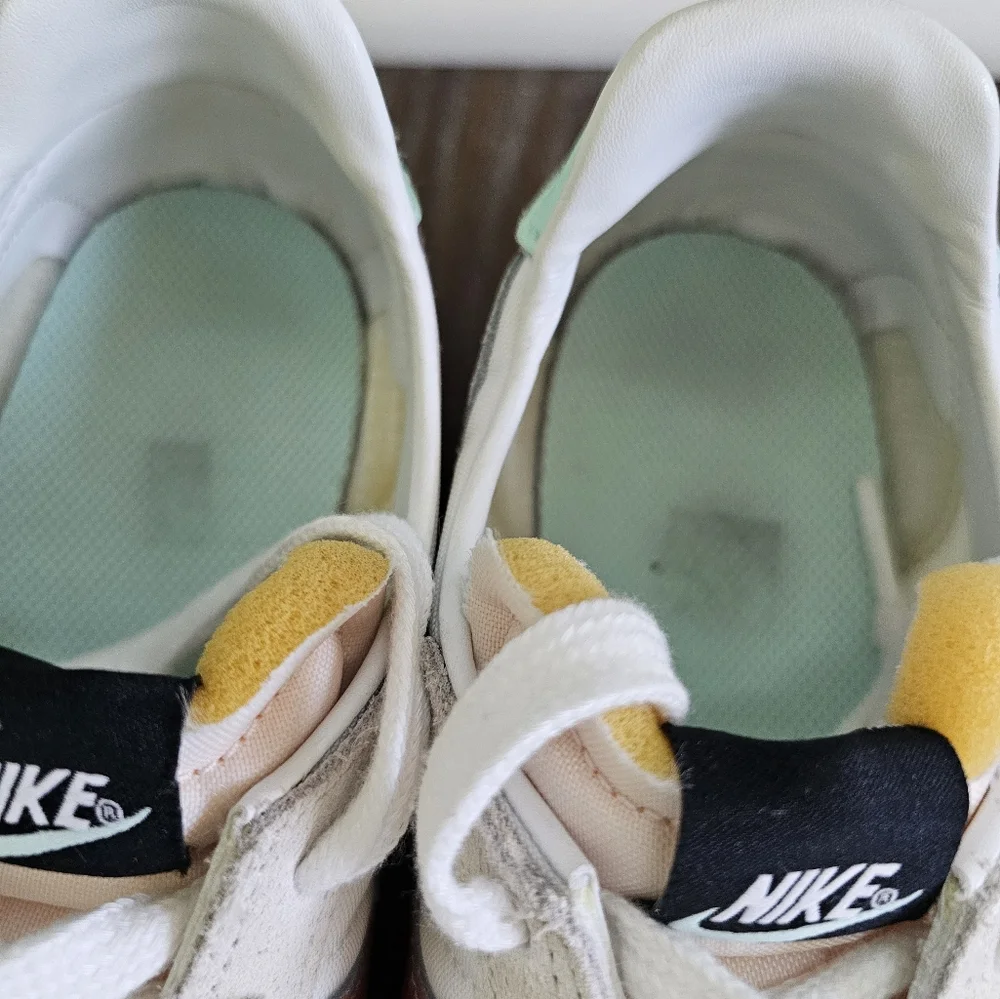 Nike Waffle Trainer 2 GS 'White Mint Copper Youth Sz 6.5Y #DC6477 102 - Picture 12 of 16